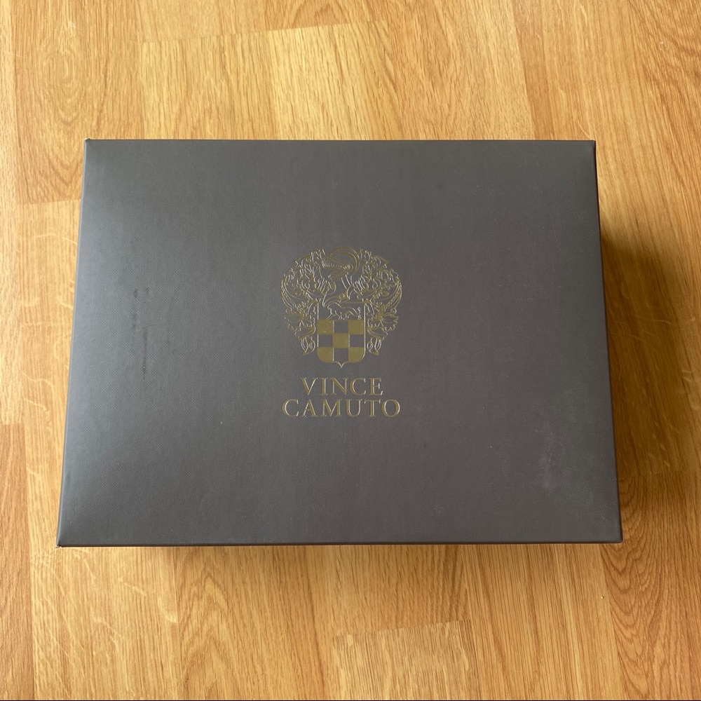 Vince Camuto Laser Cut Leather Block Heel Open Toe Sandal Vanilla Women’s 9 - Picture 13 of 13